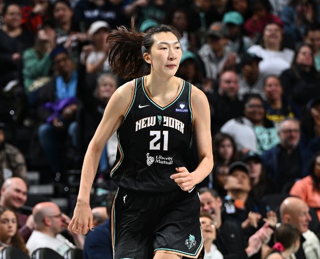 WNBA:韩旭4+5拼到6犯毕业 自由人加时险胜神秘人获2连胜